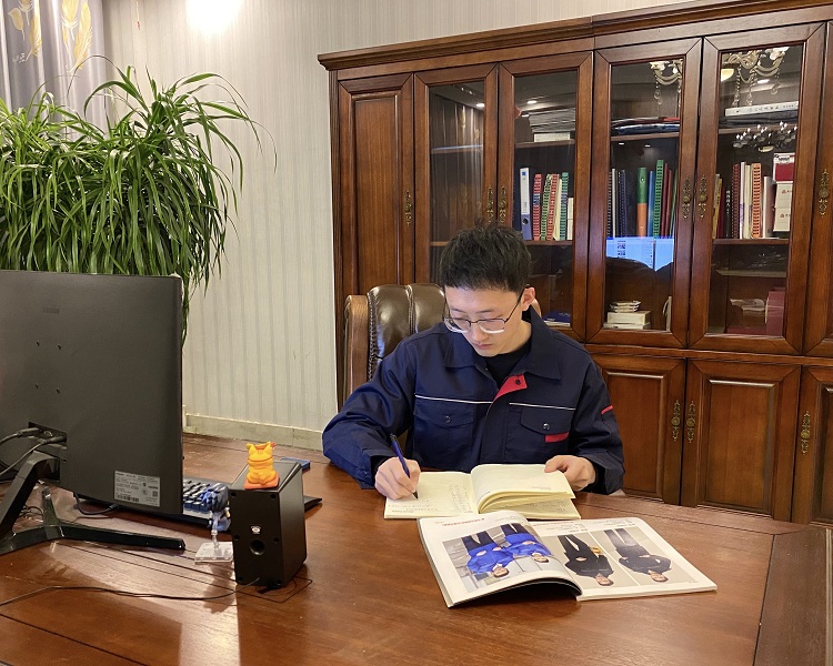 工作圖1.jpg